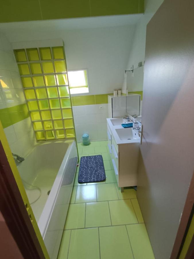 Maison Chaleureuse Avec Netflix Et Ps5 فالنسيان المظهر الخارجي الصورة